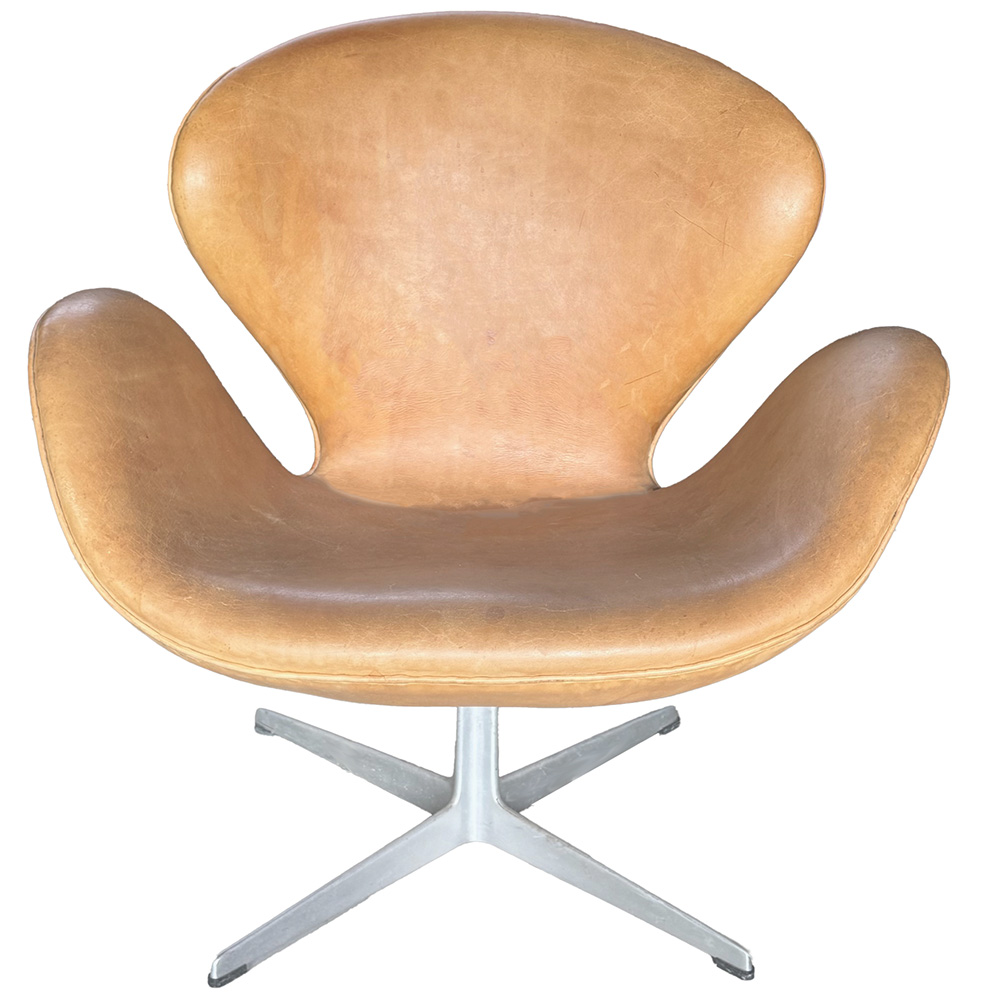 Original Swan Chair by Arne Jacobsen in Natural Leather